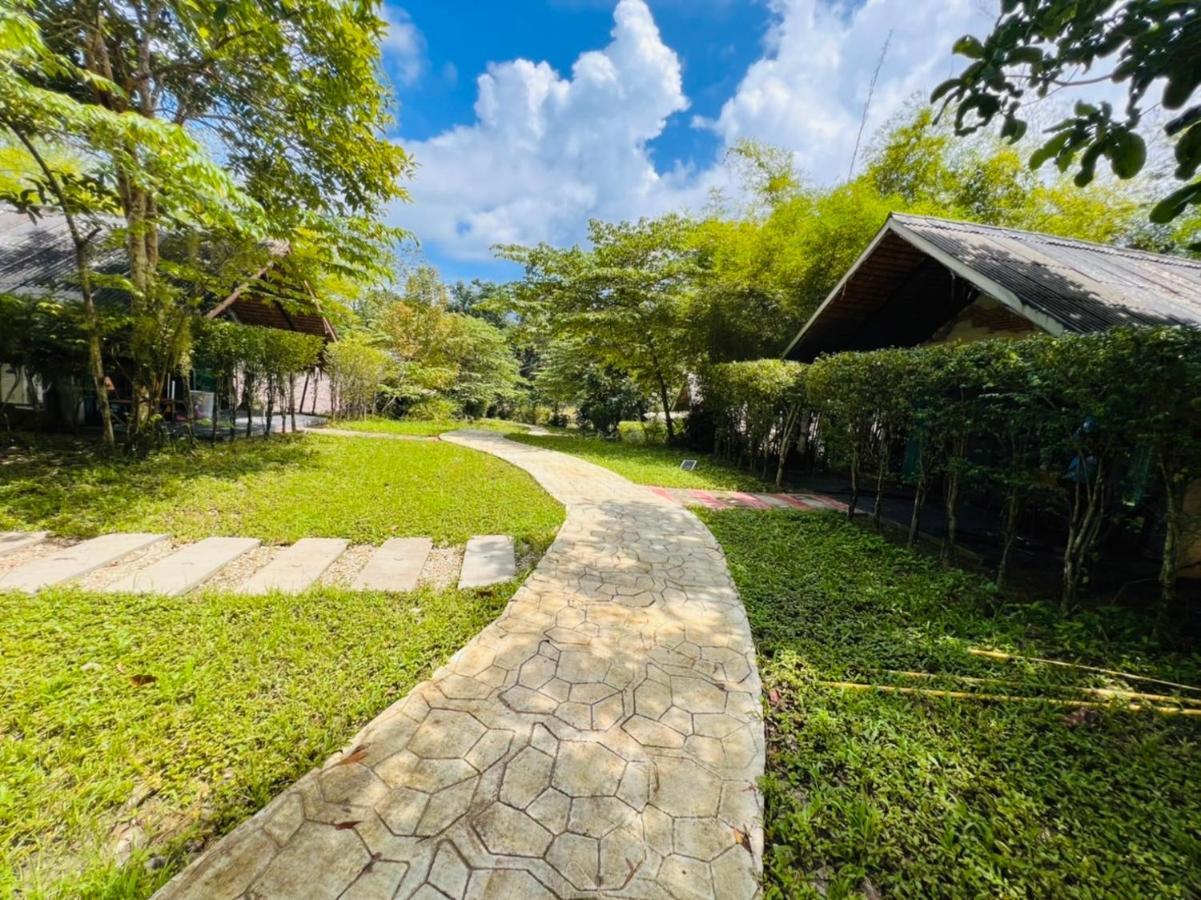Phayam Valley Homestay Koh Phayam Esterno foto