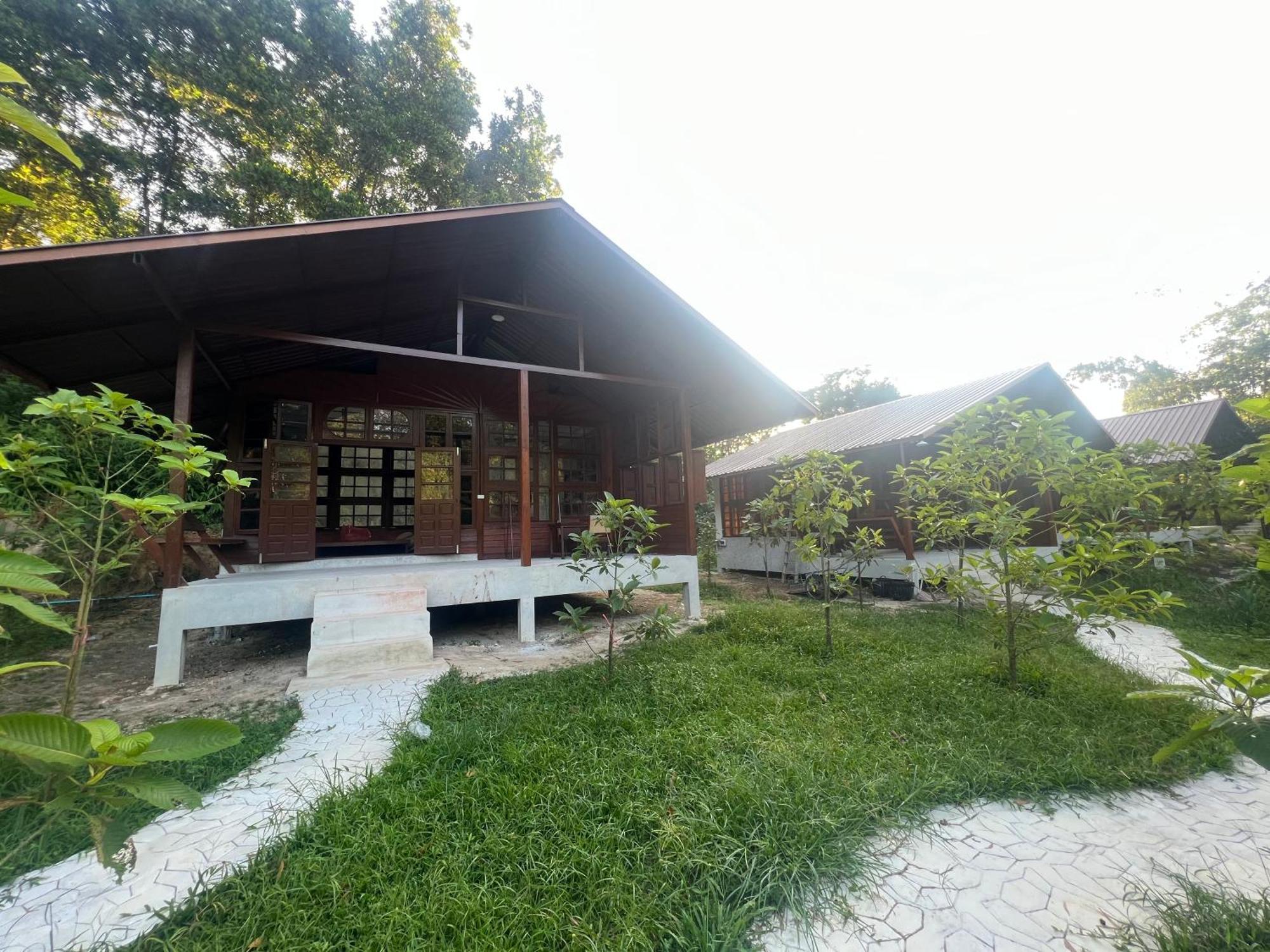 Phayam Valley Homestay Koh Phayam Esterno foto